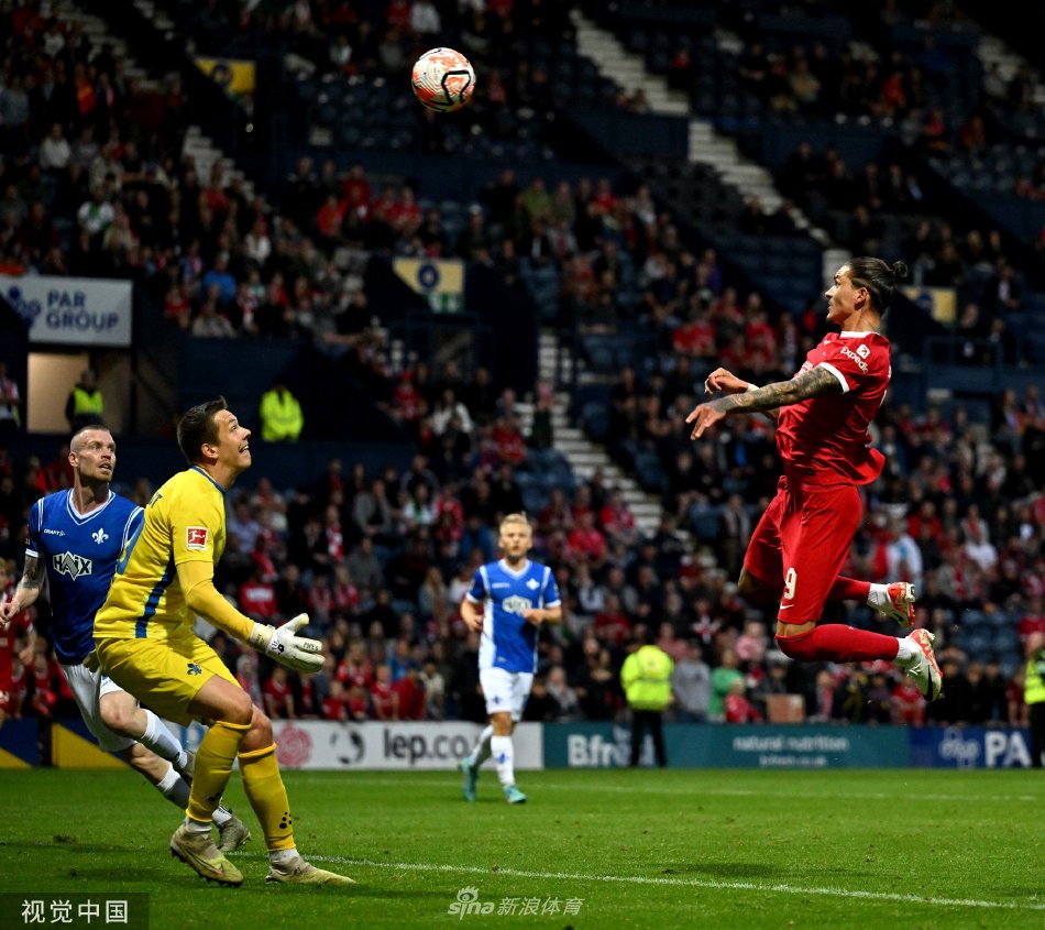 随着赛季临 随着赛季临