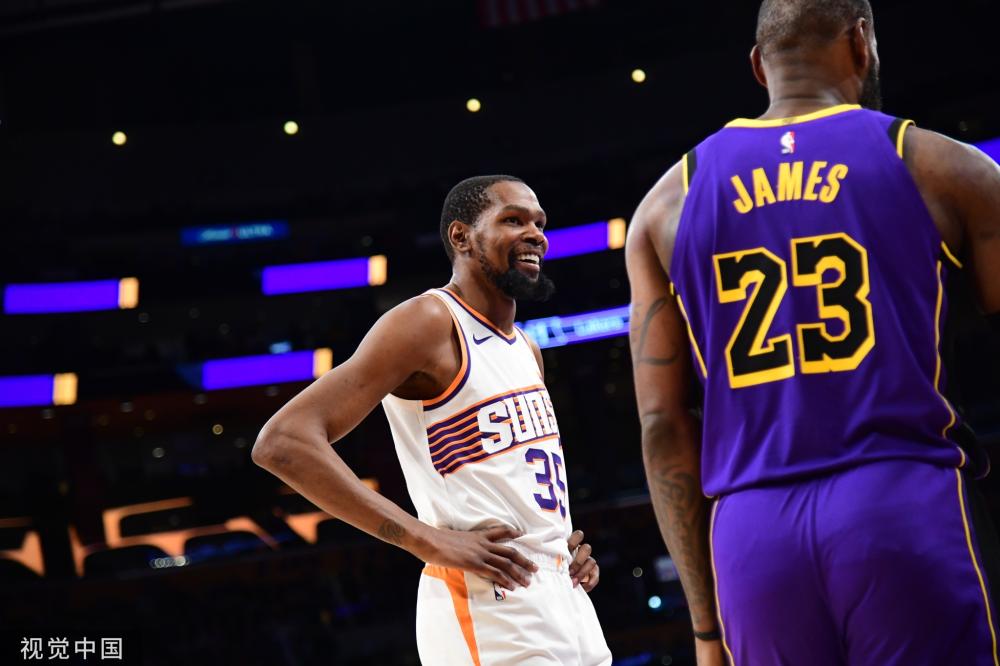 在利物浦执 在利物浦执