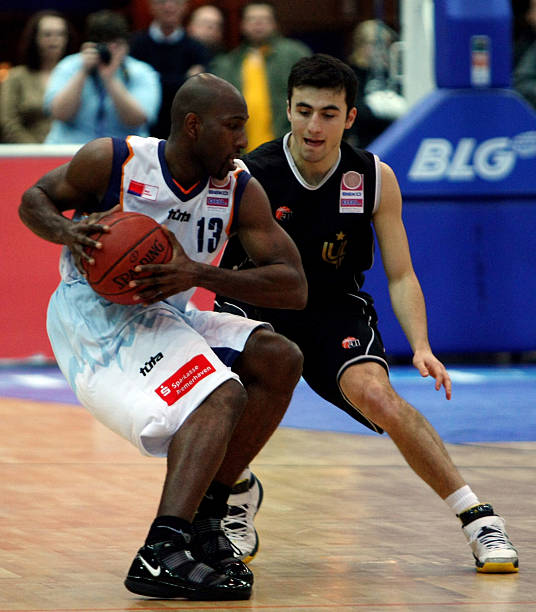 打进主力轮 打进主力轮