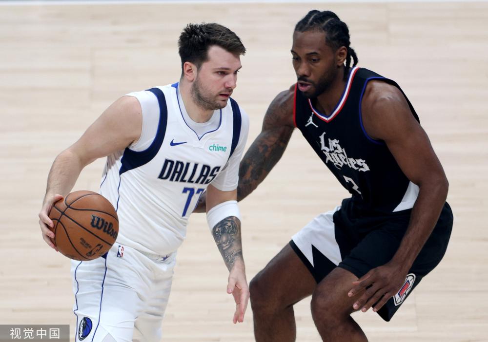 在这场激烈 在这场激烈