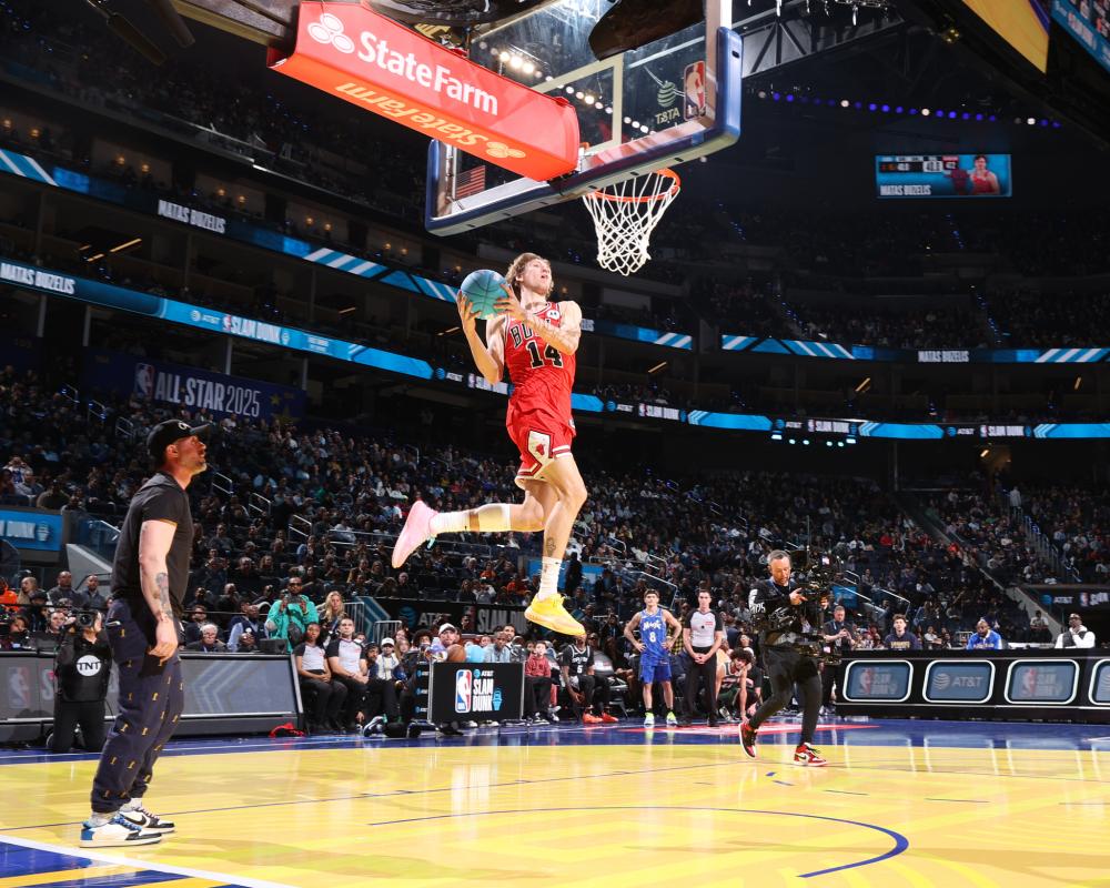 赛的见证者 赛的见证者